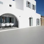 Vila Casadei Pool 4-bdr Sea View 'anemos' & 'petra' With Nighttime Security Guard *