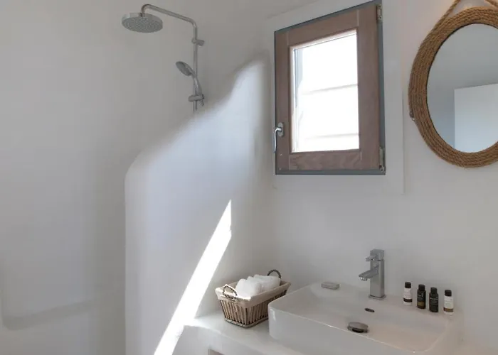 Casadei Pool 4-bdr Sea View 'anemos' & 'petra' With Nighttime Security Guard Villa *