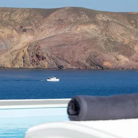Casadei Pool 4-bdr Sea View 'anemos' & 'petra' With Nighttime Security Guard Panormos (Mykonos)