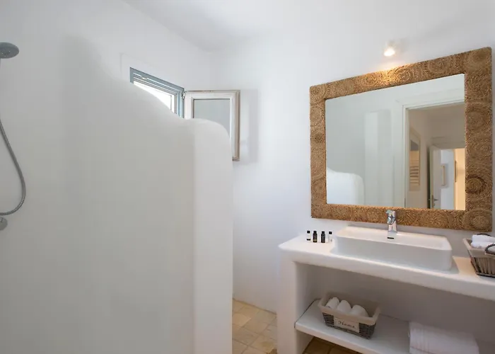 Вилла Casadei Pool 4-bdr Sea View 'anemos' & 'petra' With Nighttime Security Guard